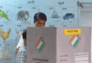 महाराष्ट्र जिल्हा परिषद निवडणूक: व्हिडिओमध्ये अल्पवयीन मुलगा ‘व्होट’ करताना दिसत आहे. महाराष्ट्र जिल्हा परिषद निवडणूक: व्हिडिओमध्ये अल्पवयीन मुलगा ‘व्होट’ करताना दिसत आहे.